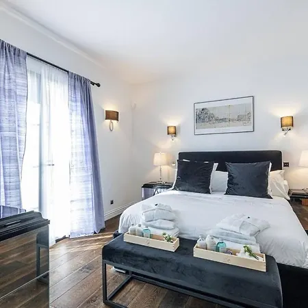 Вилла Beautiful 4 Bedrooms With Pool And Garden
